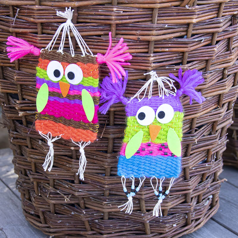 Weave colorful owls from yarn