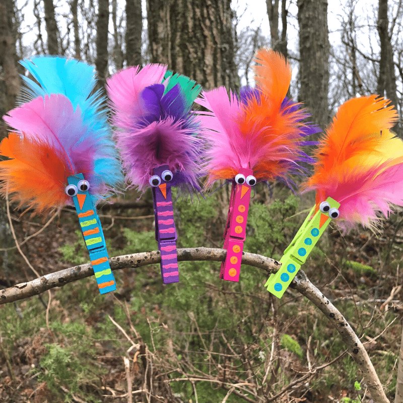 Easter craft ideas with clothes pegs and feathers